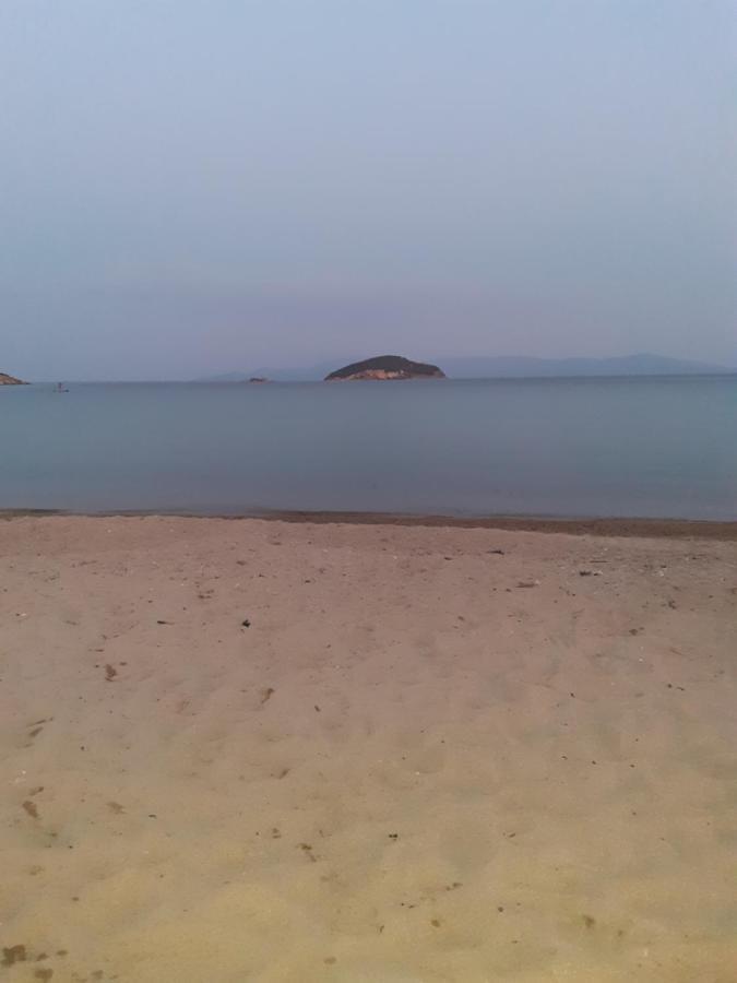 Apartamento Aegean Seabreeze Nea Iraklitsa Exterior foto